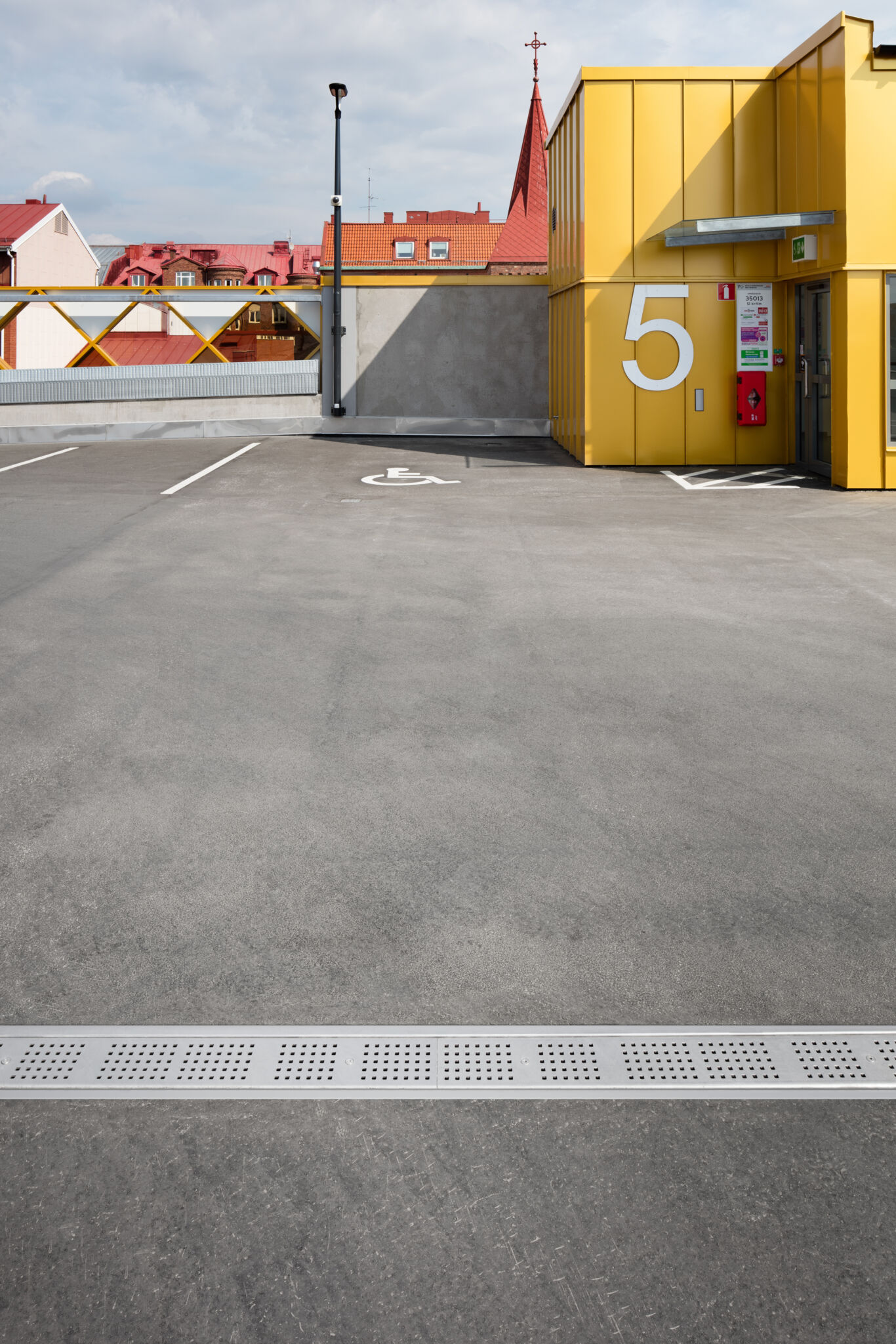 Svartmunken Parking house floor 5